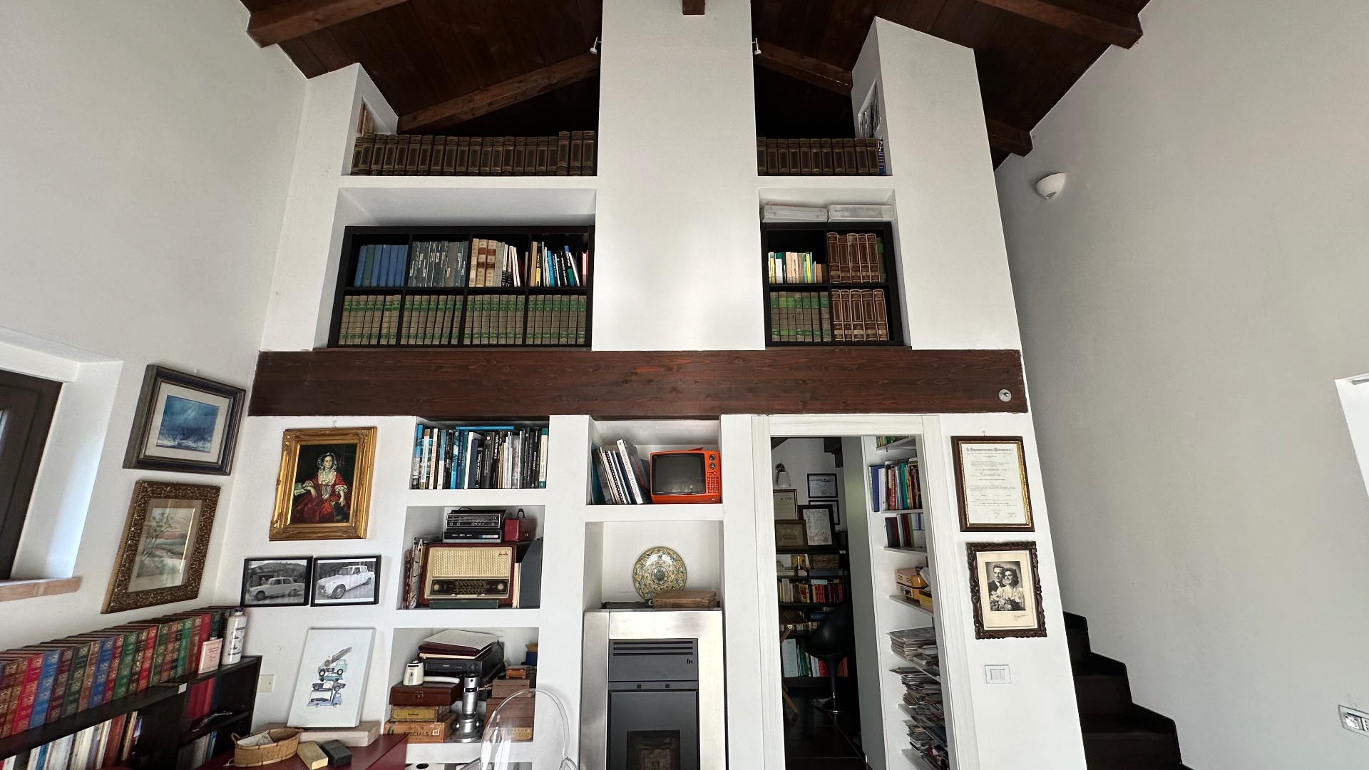 Experience, Die Bibliothek