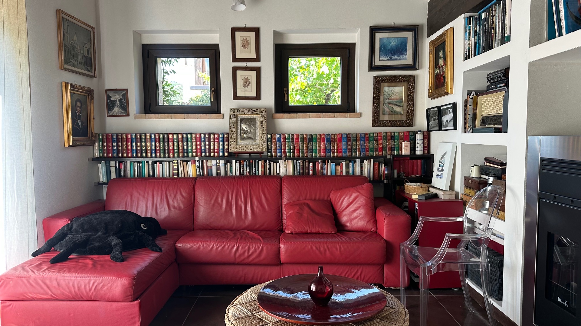 Experience, Die Bibliothek